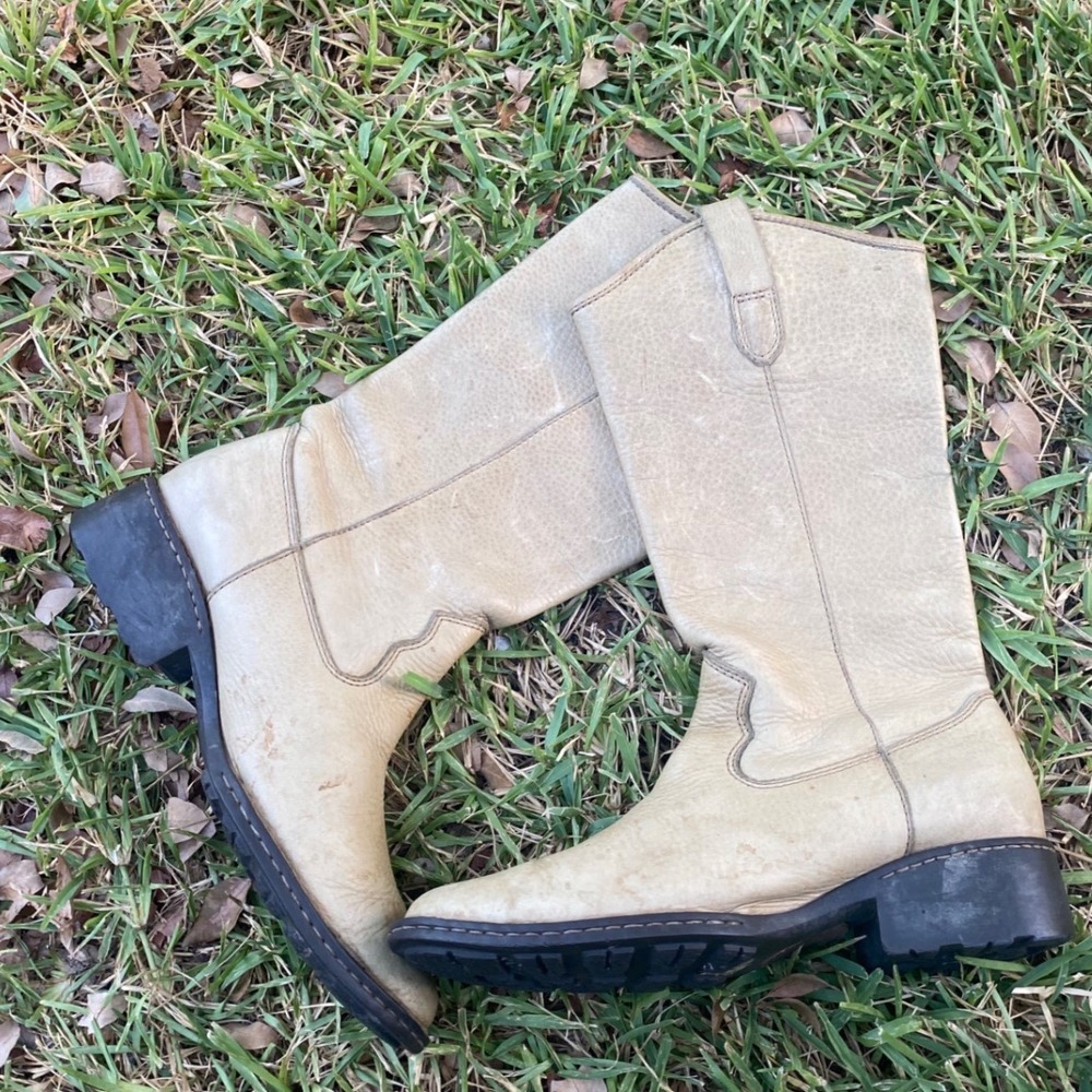 Born Womens W2728 H5 Beige Leather Pull On Western Tall Boots Size 9 40.5 - Picture 10 of 10